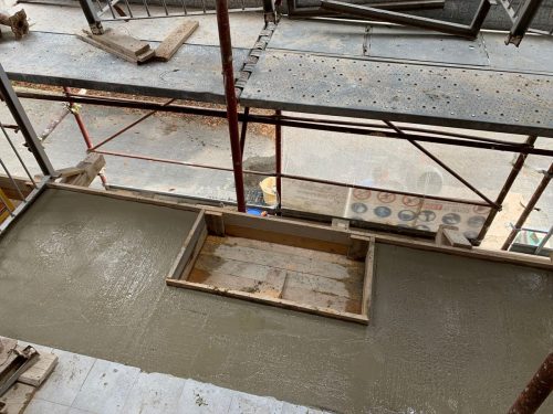 Demolizione e ricostruzione di balconi in cemento armato